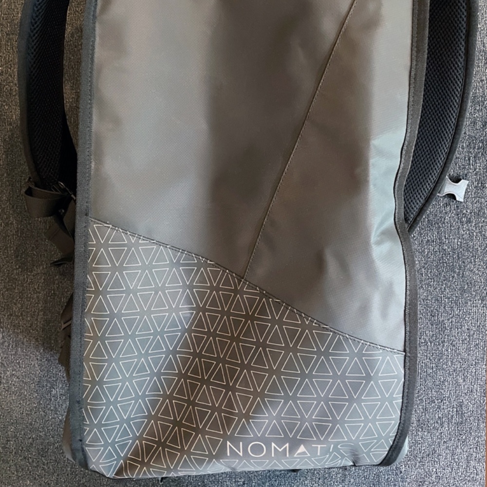 L@@K! Nomatic Travel Backpack Bag 40L Carry-On Black!